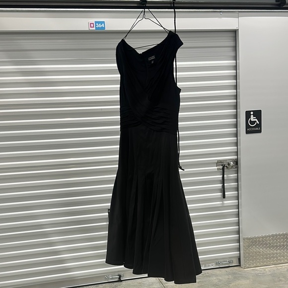 Adrianna Papell Black Asymmetrical Pleated Midi Dress - Picture 1 of 12